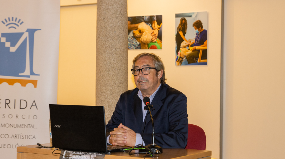 Las Freilas y la Basilica de Santa Eulalia en el I ciclo de Conferencias eulalienses