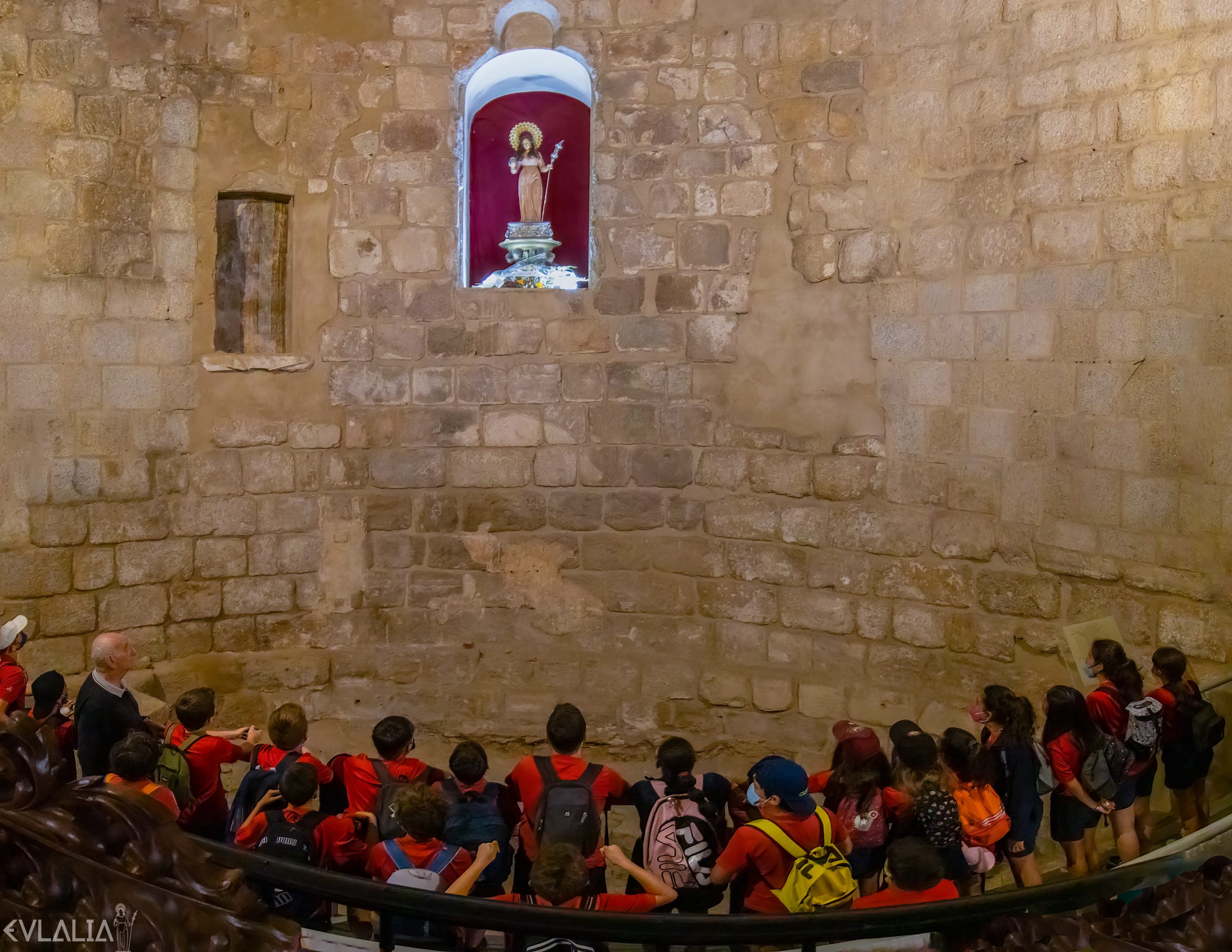 Un centenar de escolares del Diocesano de Cáceres visitan a Santa Eulalia