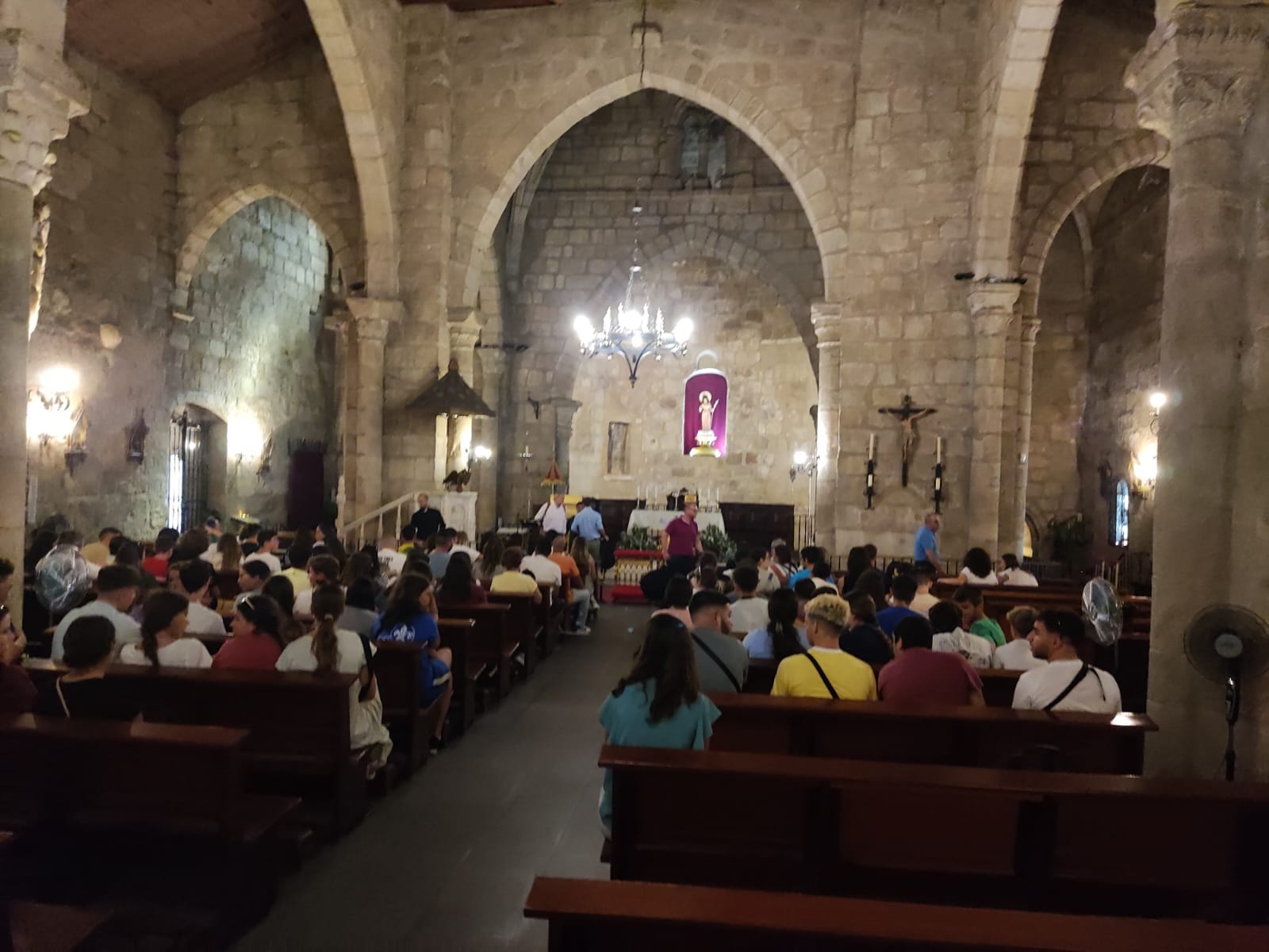 La Patrona de la Juventud, Santa Eulalia, recibe a los jóvenes que van camino a la JMJ2023