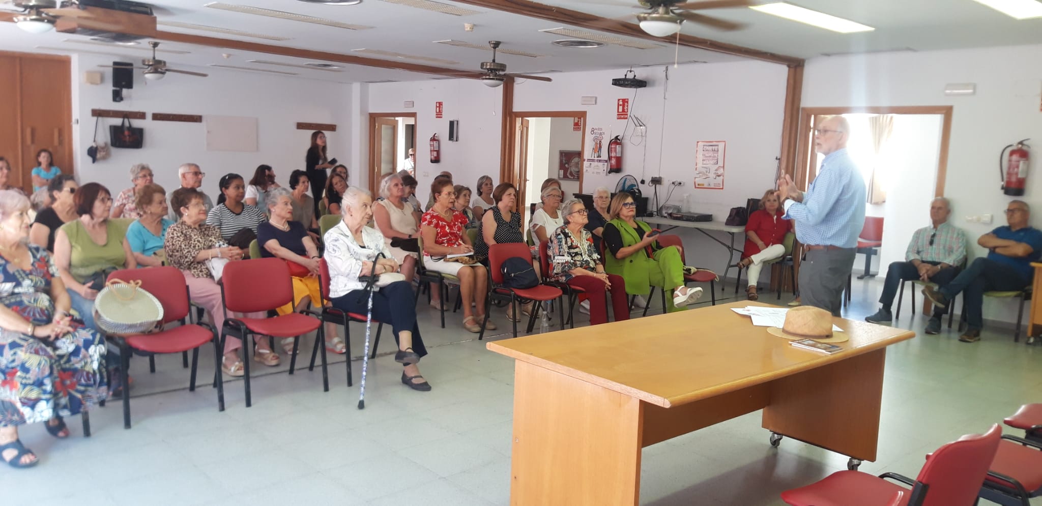 Charlas en los centros de mayores de Mérida sobre el Año Jubilar